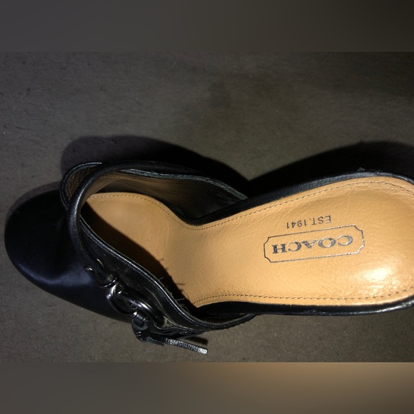 Black Coach style est.1941 size 6/12 used three times it’s too tall for me. - Picture 4 of 7